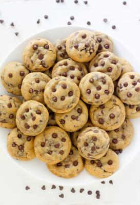 Chocolate Chip Mini Cookies (Doz)